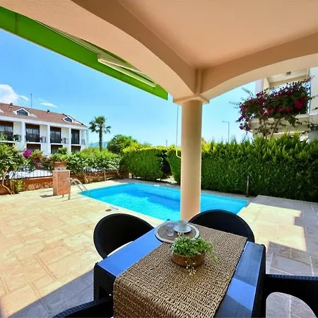 Fethiye-calis'ta 5 Yatak Odali 10 Kisilik Coral 3 Villa Fethiye