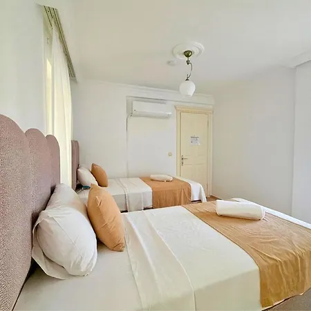 Fethiye-calis'ta 5 Yatak Odali 10 Kisilik Coral 3 Villa *