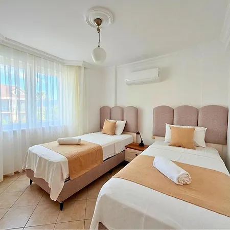 Fethiye-calis'ta 5 Yatak Odali 10 Kisilik Coral 3 * Fethiye