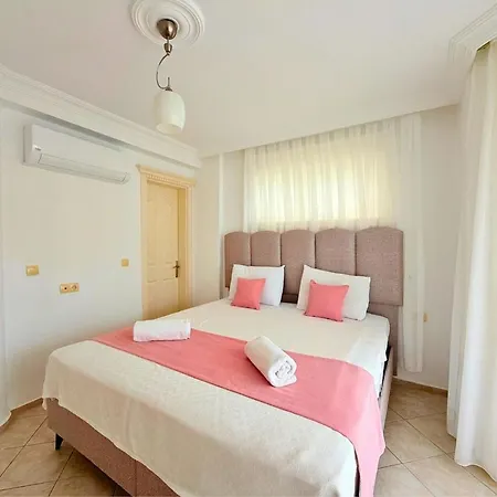 Fethiye-calis'ta 5 Yatak Odali 10 Kisilik Coral 3 Villa Fethiye